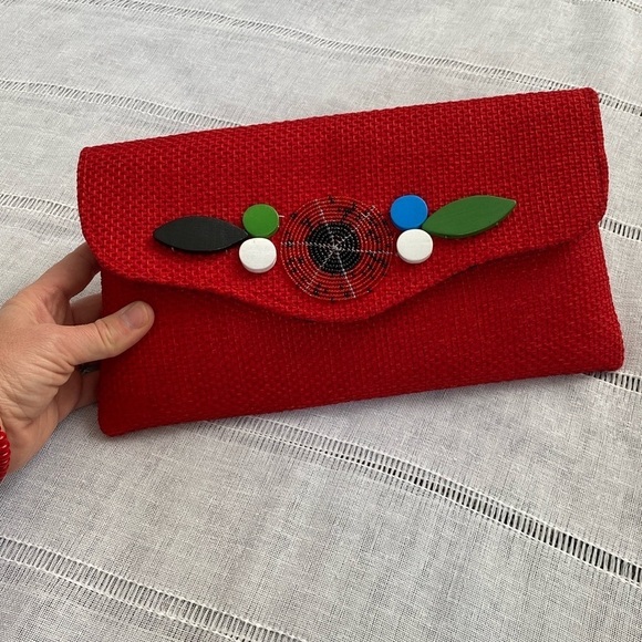 American Vintage red woven clutch. - Picture 1 of 11